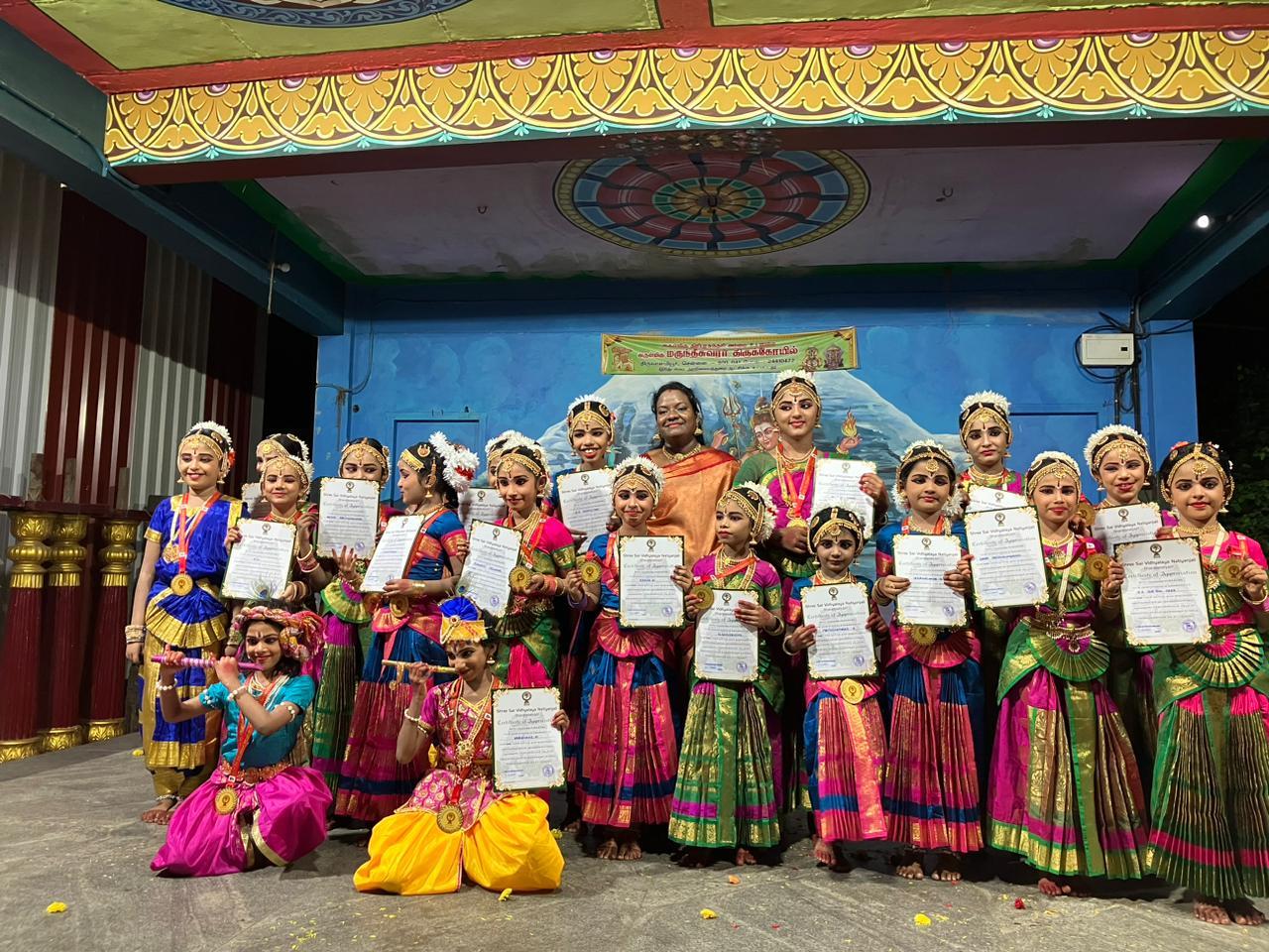 Padam Devotion — Expressing divine love and devotion
